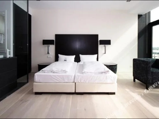 aika seaside living hotel
