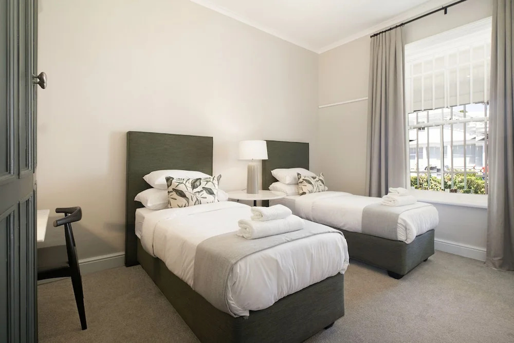 Middedorp Apartments