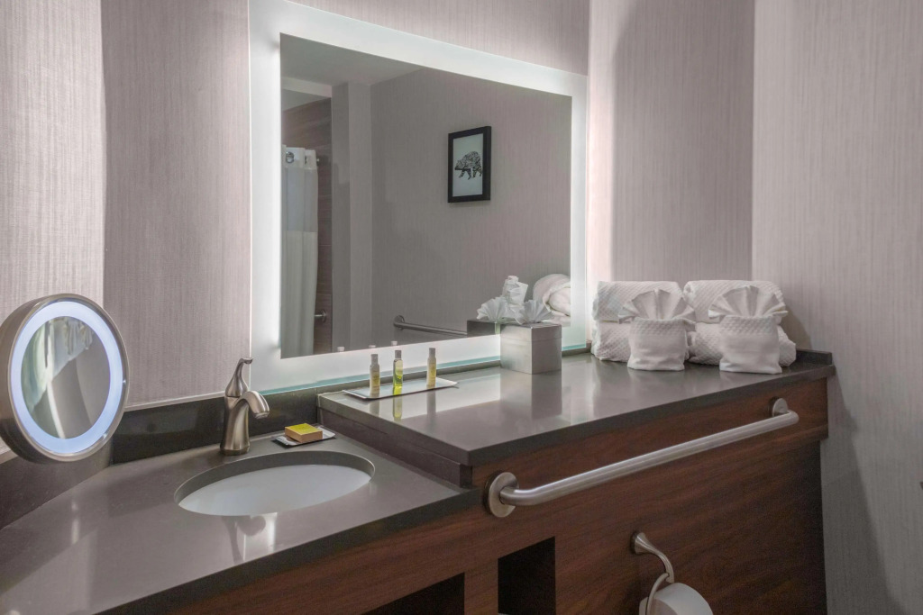 DoubleTree by Hilton Hotel Burlington Vermont