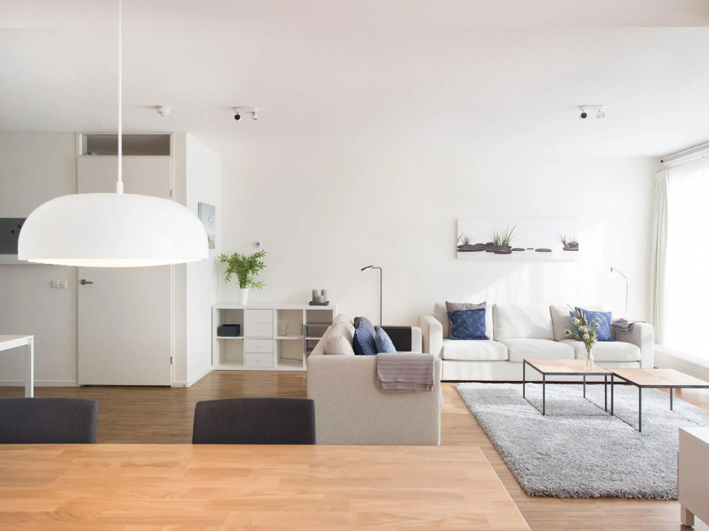 Modern Apartment Near the Beach