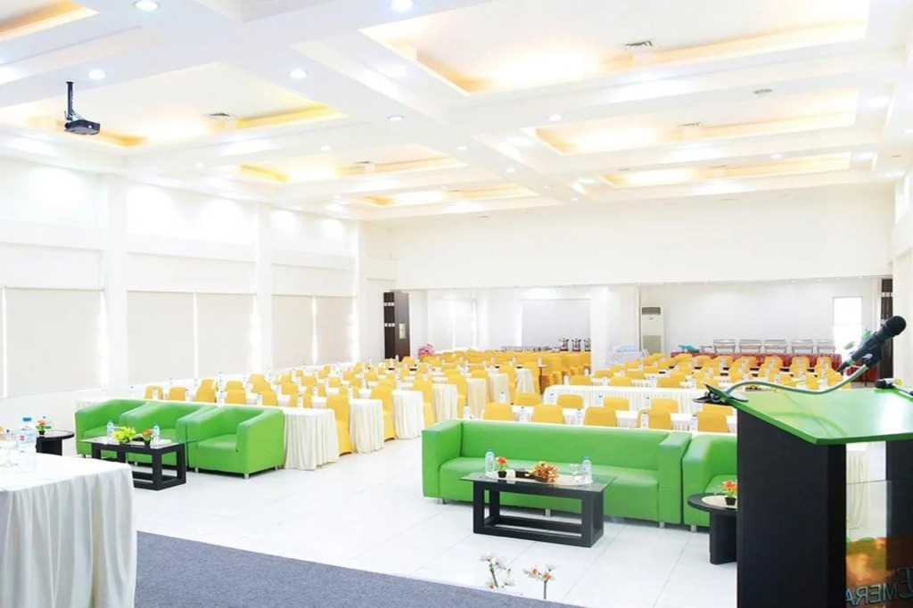 Emerald Hotel