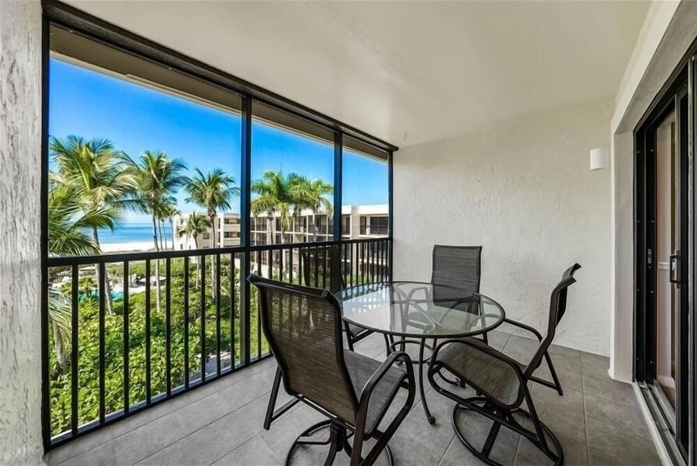 Sea Oats 335 2 Bedroom Condo by RedAwning