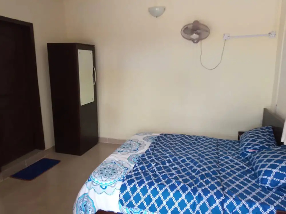 Holis Resort