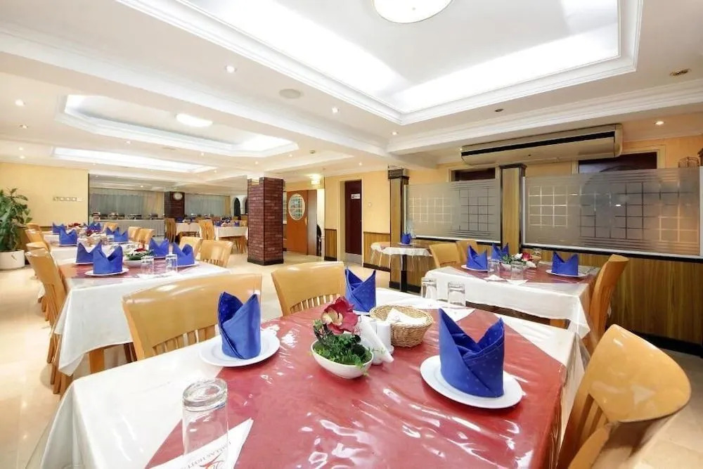 time palace hotel branch  فندق تايم بالالس فرع