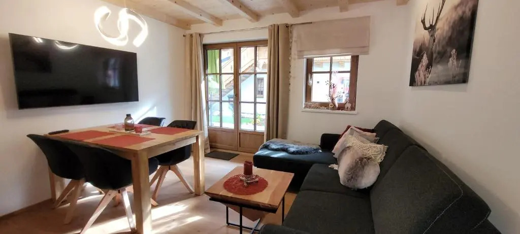 Hochalmbahnen Chalets 20W3, Alpenflieder, nahe Gondel, Hunde willkommen