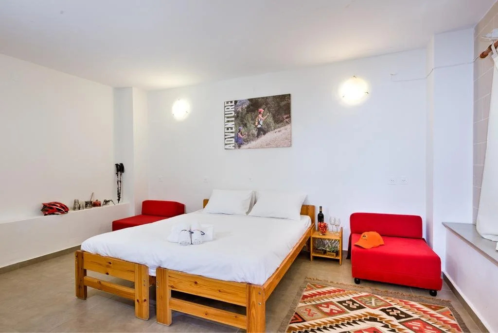 Manara Lodge