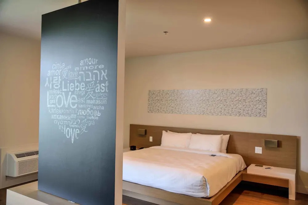 Hotel du Lac Champlain, an Ascend Collection Hotel
