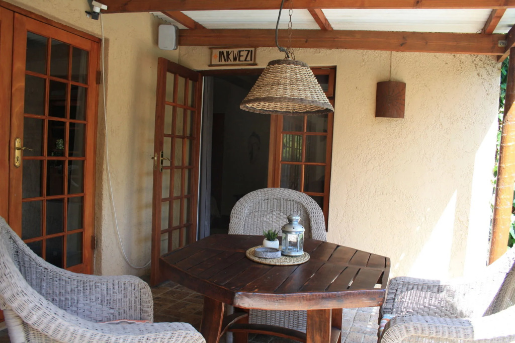 Khashamongo B & B