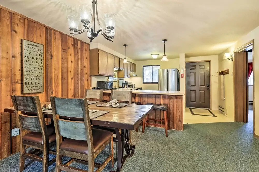 Cozy Ski Chalet < 3 Mi to Winter Park Resort!
