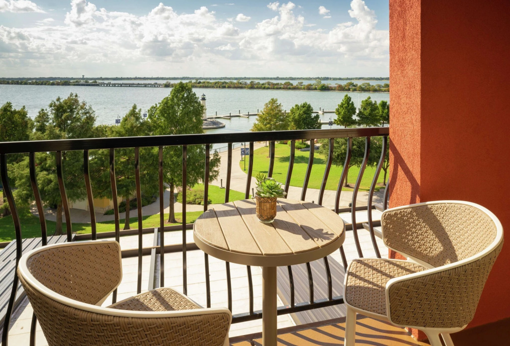 Hilton Dallas/Rockwall Lakefront Hotel