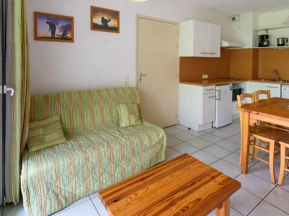 Countryside Stay Near Albi Vineyard