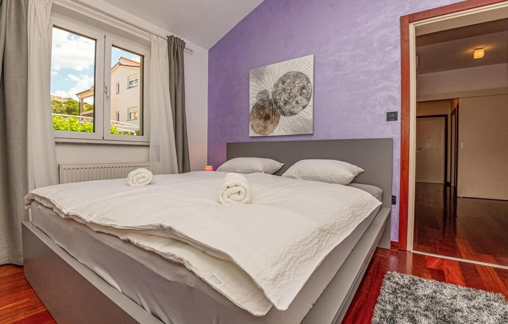 4 Bedroom Stunning Home In Brodarica