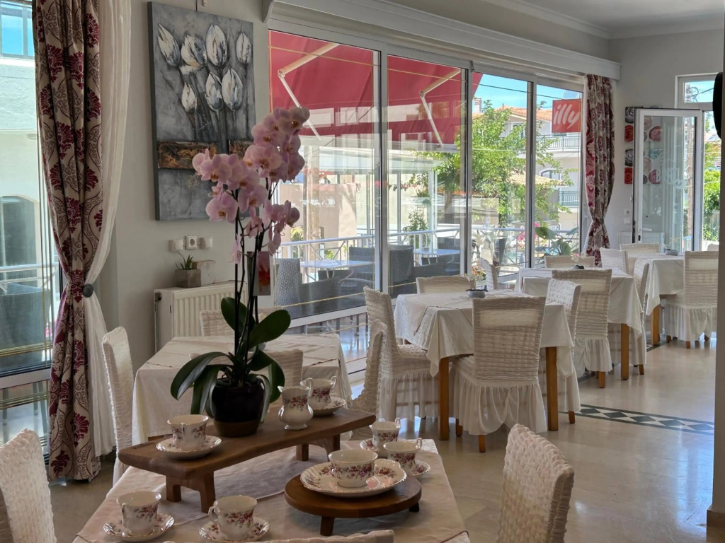Brati Beach Hotel