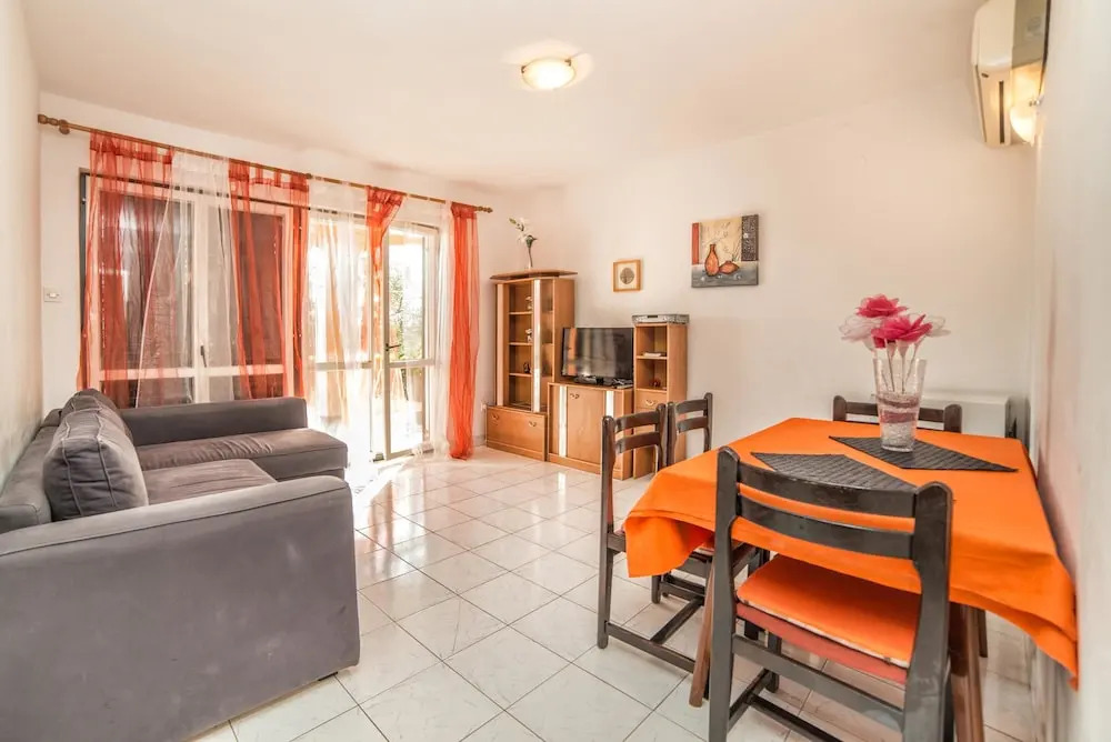 Apartments Mandić