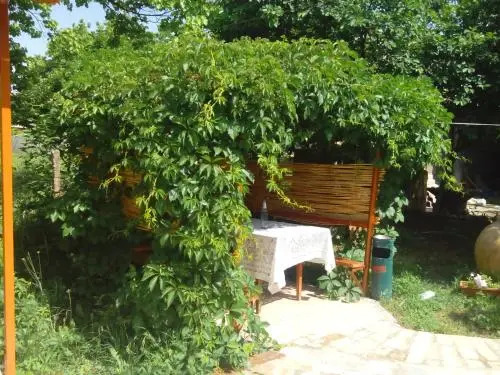 Gayane & Khikar B&B