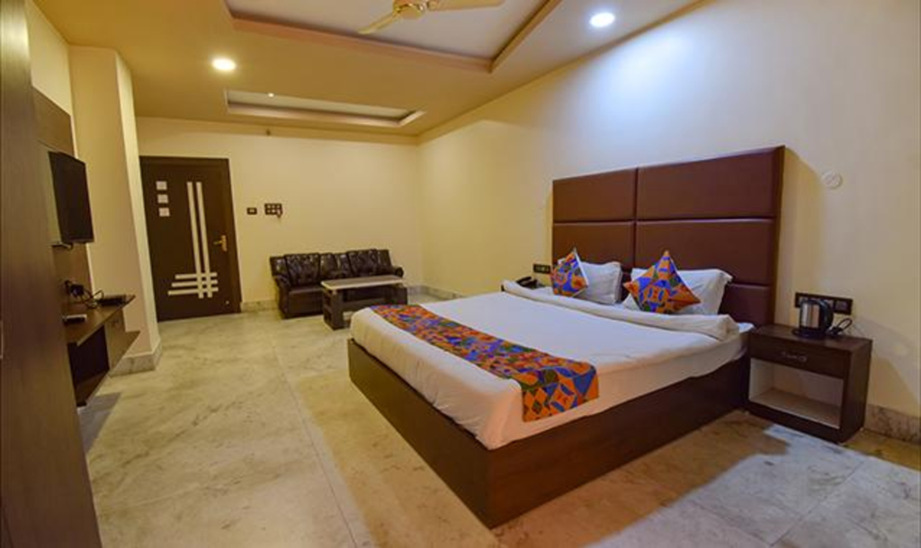 FabHotel Red Rose - Nr IIT Guwahati