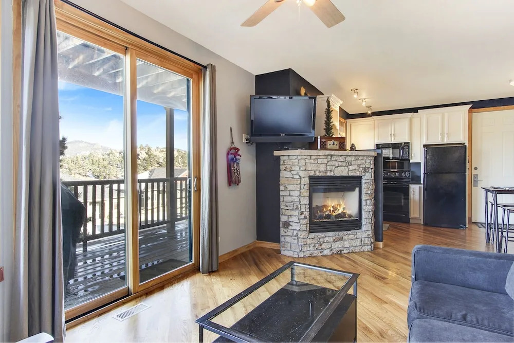 Mount Nimbus 12B - 3 Br Condo