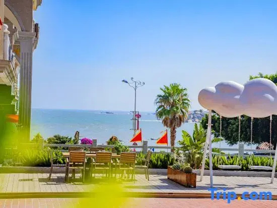 Best Wishes Beachfront Hotel（Adjoin Mazu Temple ）