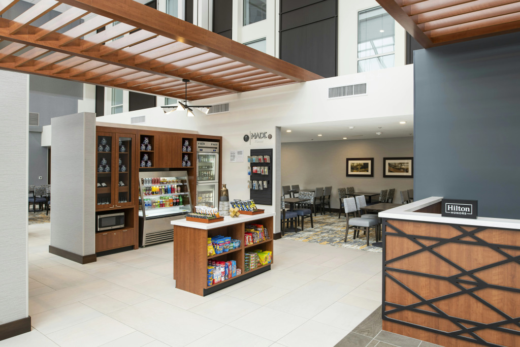 Doubletree By Hilton Madison East
