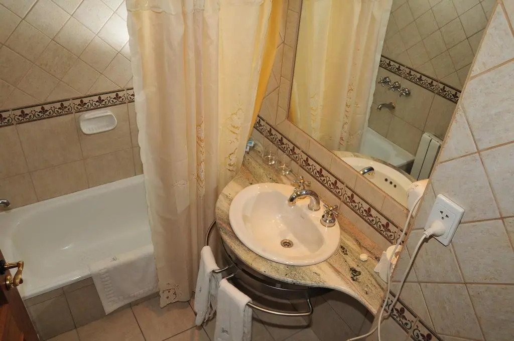 HOTEL SANTA CRUZ