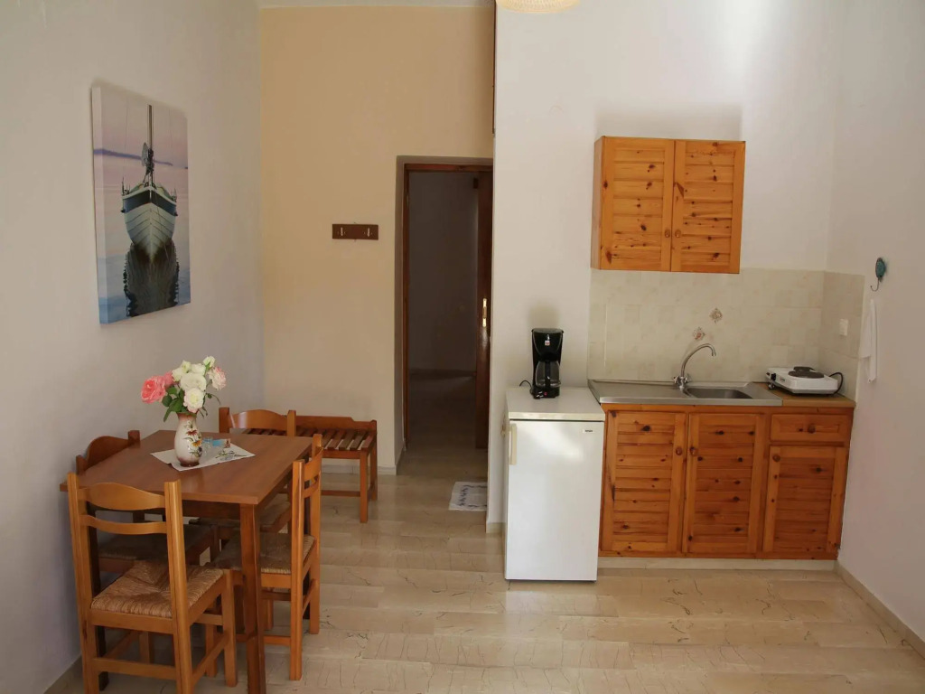 Argo Apartments