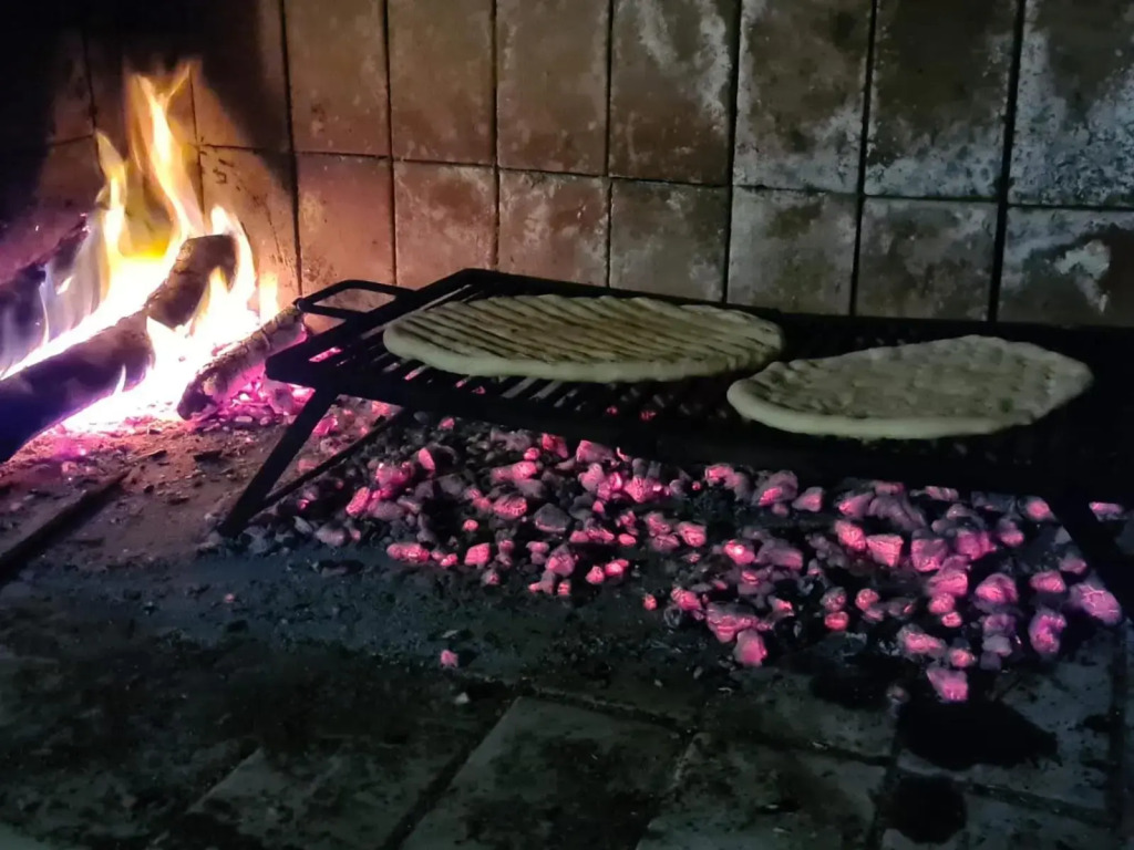 Cabaña en Traful, hermoso parque, parrilla e internet STARLINK