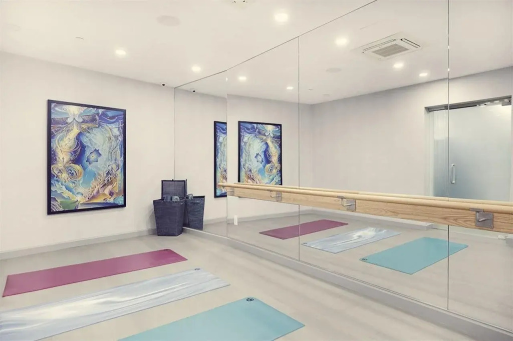 Artezen Hotel
