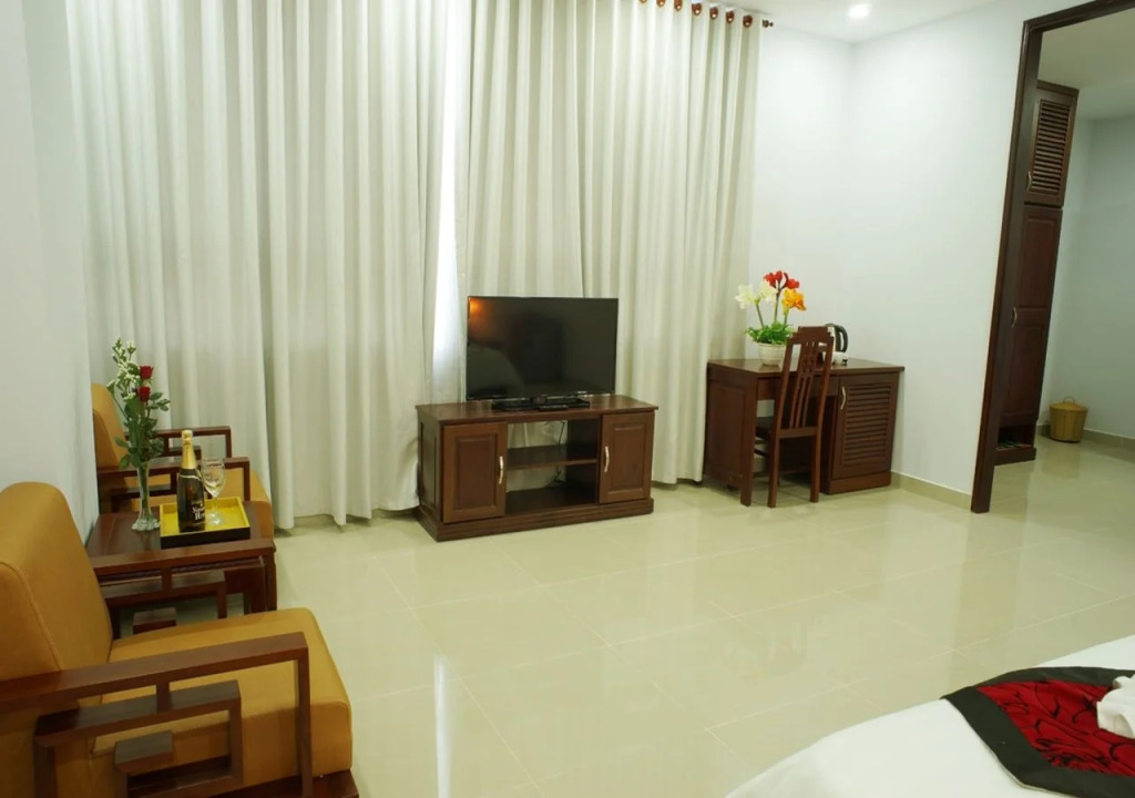 Truong Son Tung 5 Hotel
