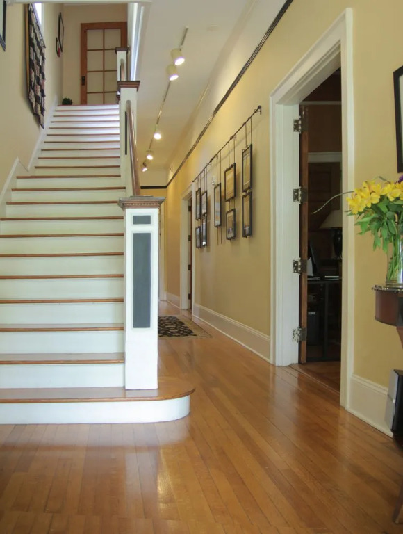 Hill House Bed and Breakfast