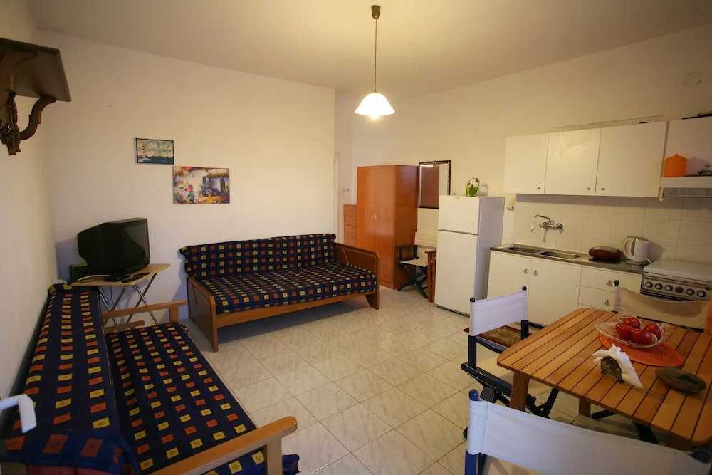 Agrambeli Plaka