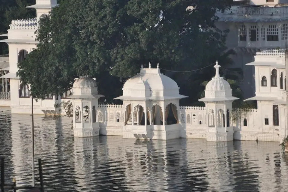 Bhanwar Villas