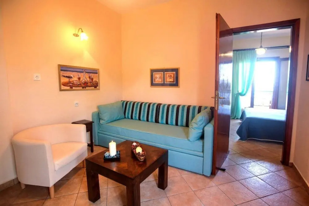 Anna Karra Studios & Apartments