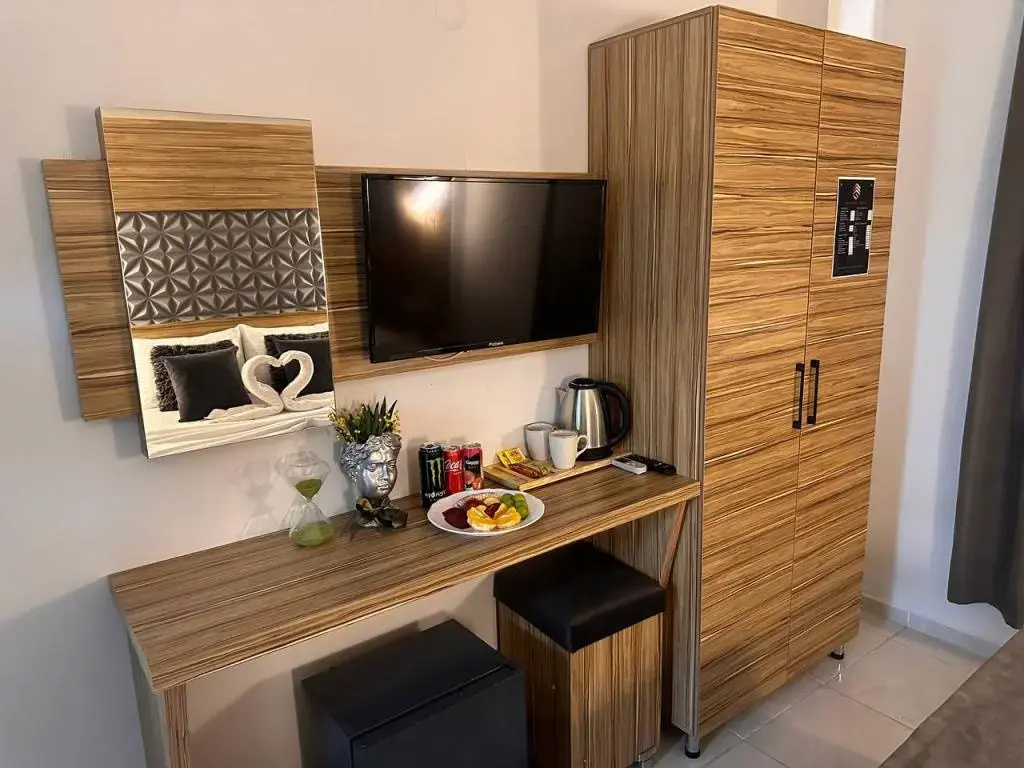 Royal Ezel Hotel