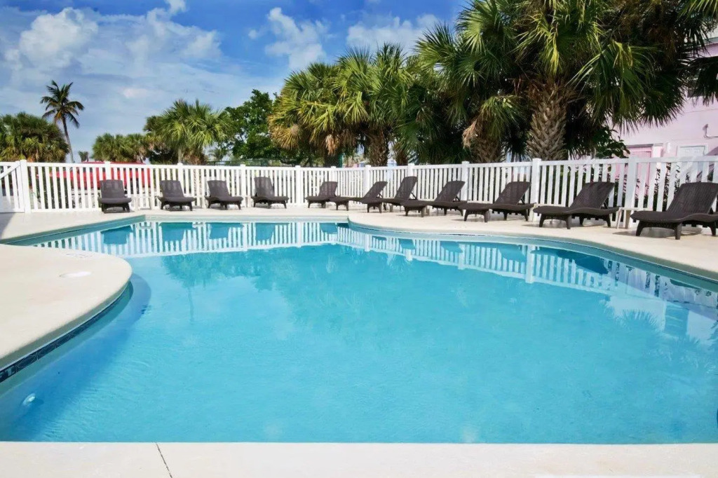 Royal Inn Beach Hutchinson Island