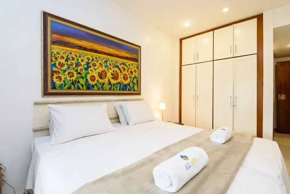 Apartment in Copacabana 200m From the Beach Cavirio Rpp103