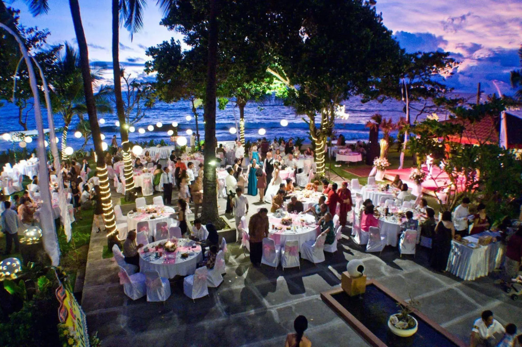 Legong Keraton Beach Hotel