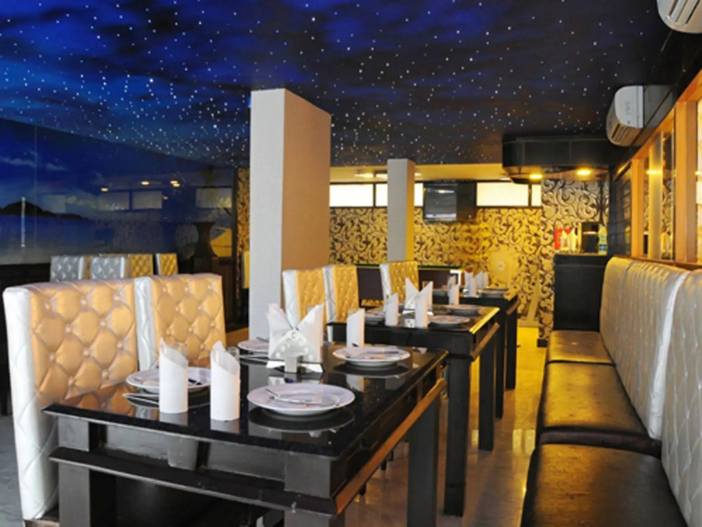 Hotel Cosmo Near BLK Hospital Karol Bagh