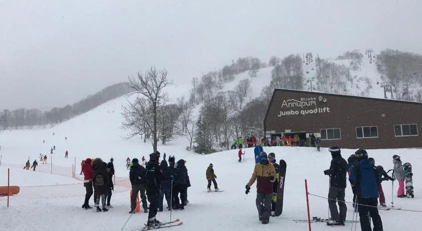 NISEKO TRAIL-HEAD lodge