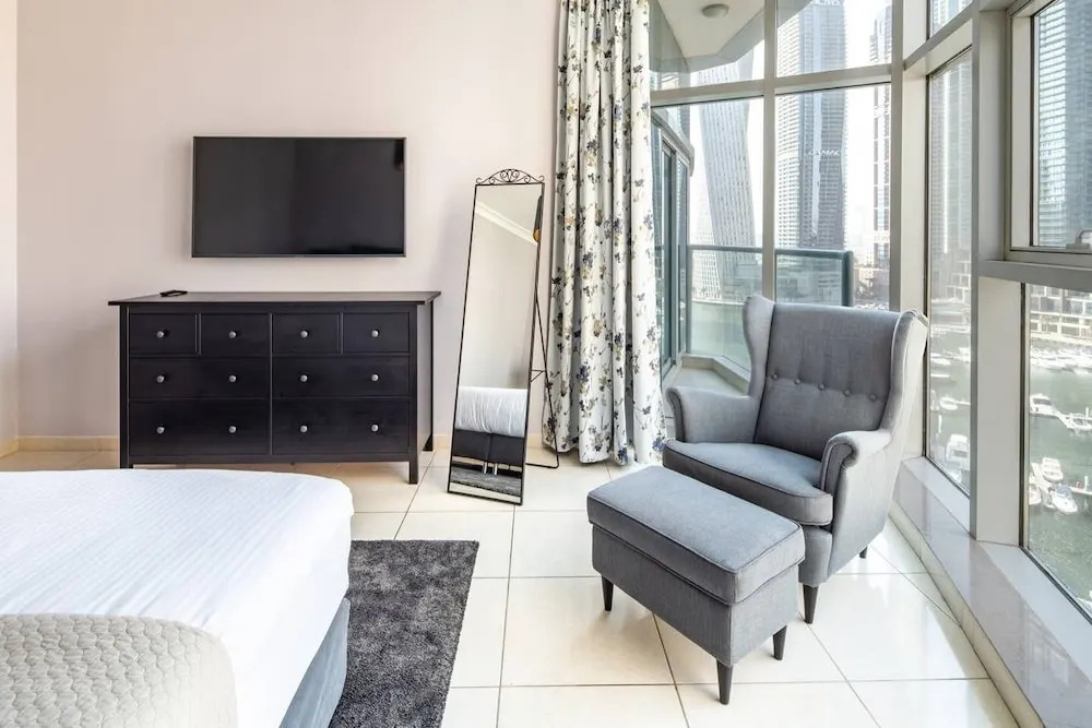 Modern + Premium 2BR With Full Dubai Marina Views!