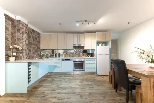 Bondi Breeze Apartment