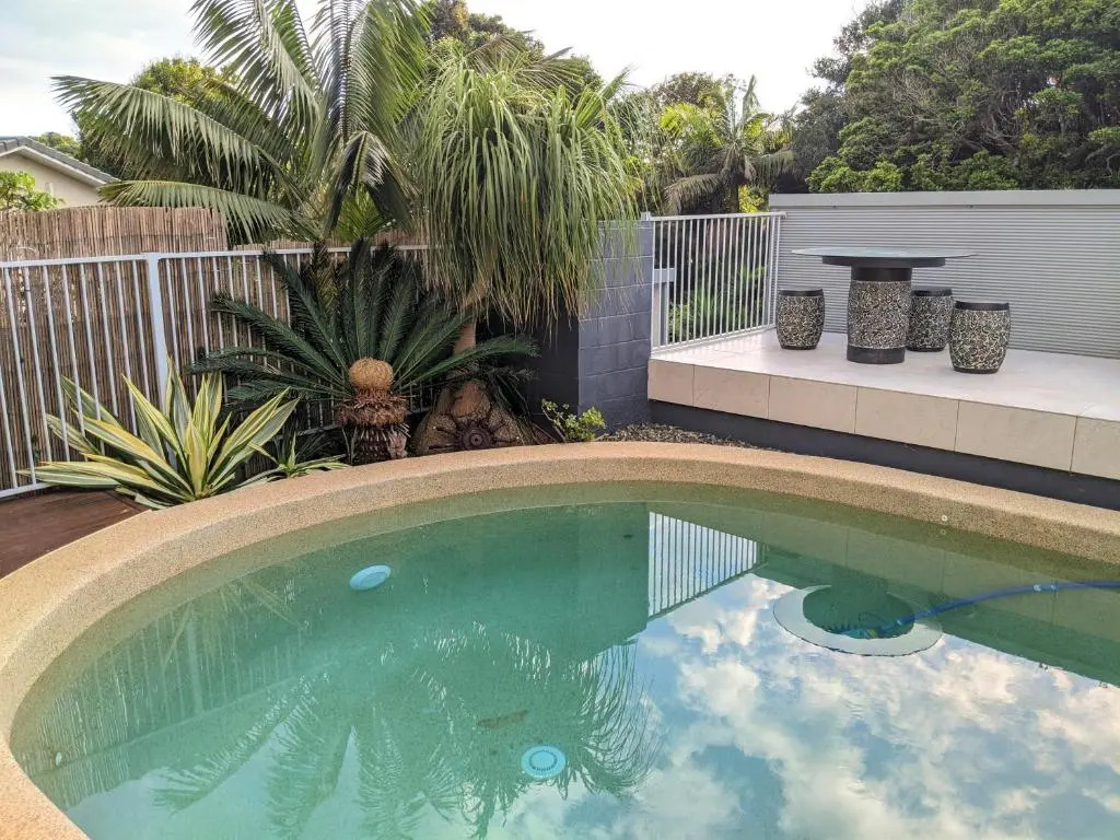 Phoenix Oasis, Family and Pet Friendly Apartment with Pool