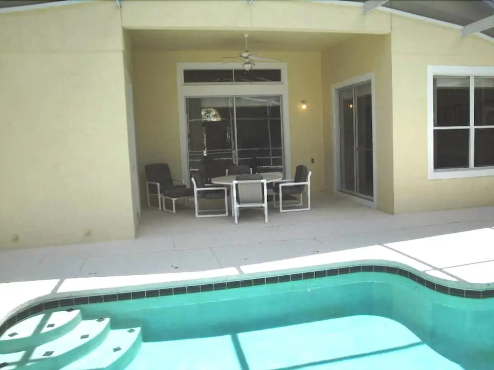1720 Northampton Drive 4 Bedrooms, 3 Bathrooms