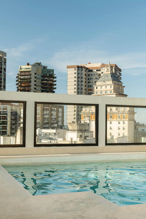 Argenta Tower Hotel & Suites
