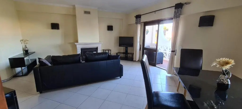 401 - 2 bedroomed Apartment - Oura - Sea View