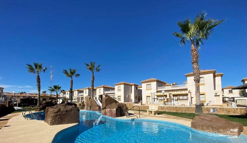 Brisa Golf III Luxury Townhouse With Comm Pool EB5