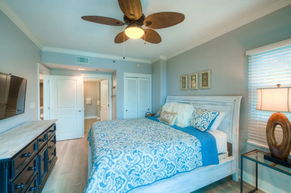 Waterscape B214 2 Bedroom Condo