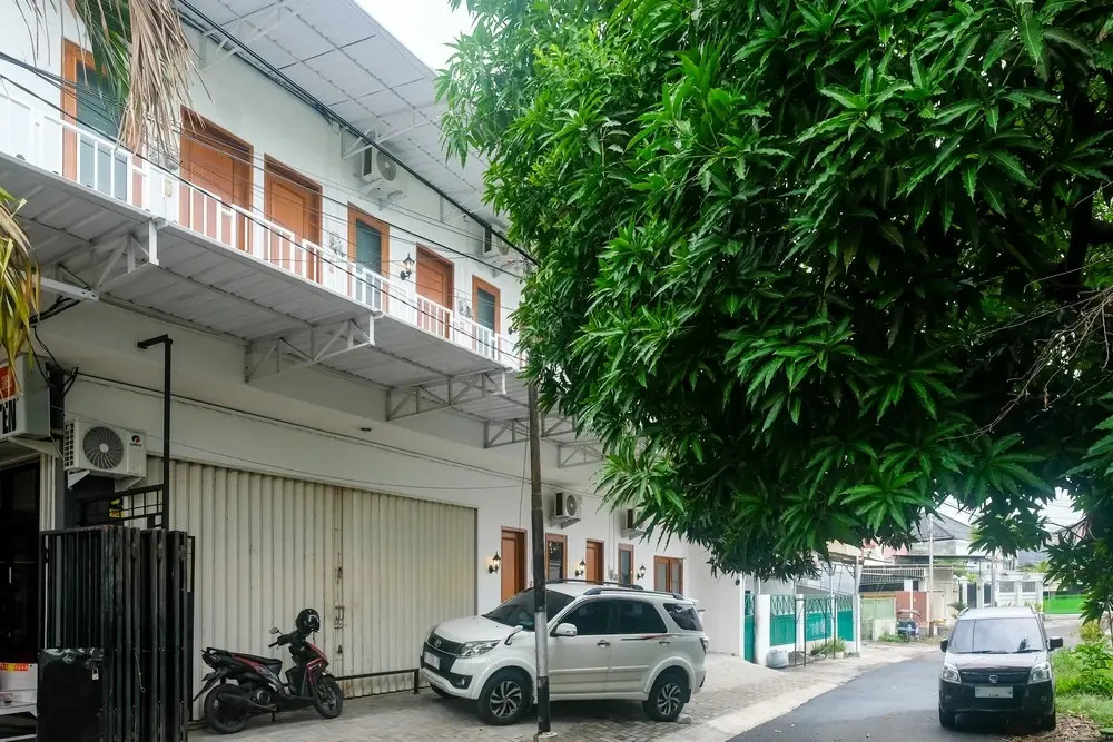 RedDoorz Near Simpang Lima Semarang