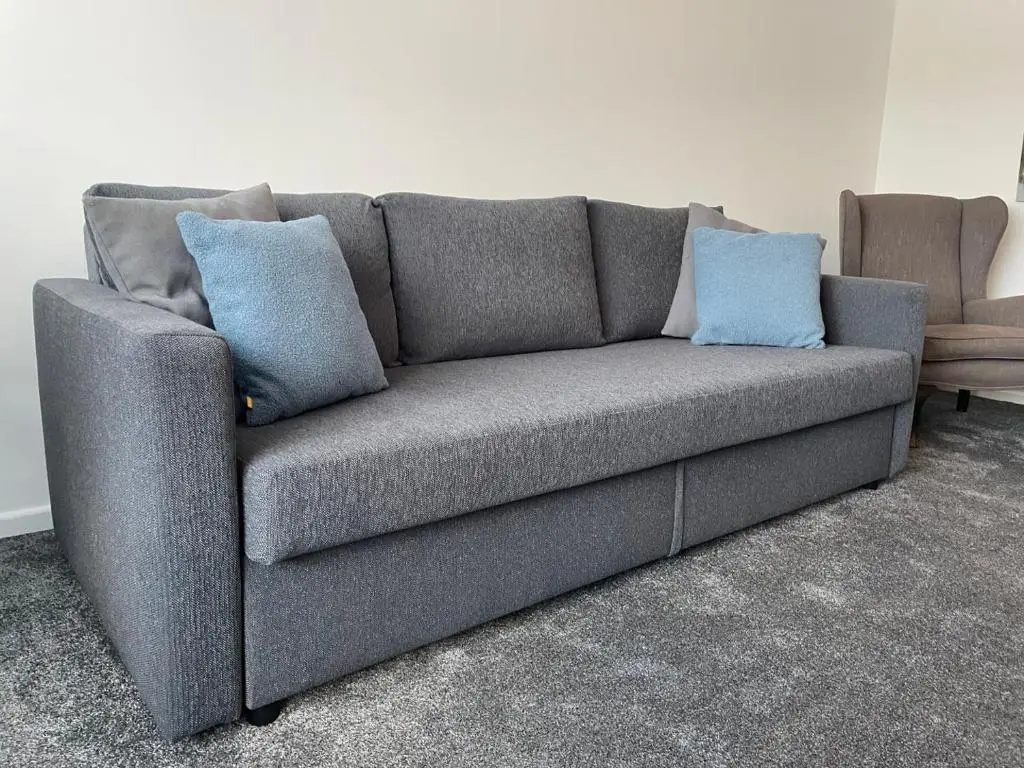 Warminster Apartment Bliss on the bay just a stone's throw away