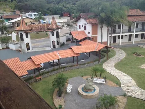 Bartholo Plaza Hotel