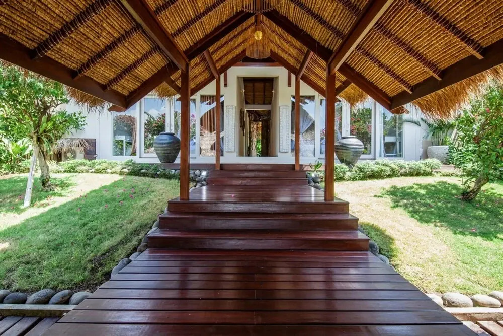 Villa Kimaya - 5-bed Berawa Luxury Villa with complimentary pool fence